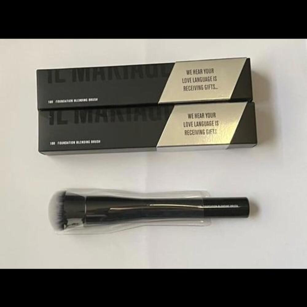 IL MAKIAG #100 BLENDING BRUSH FOUNDATION BOXED LOT OF 2 NIB